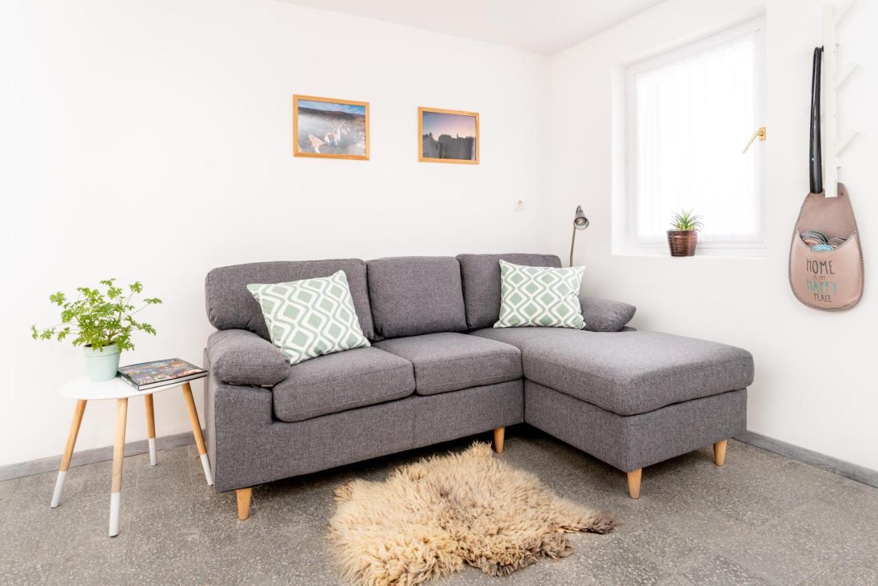 Appartement Menta Porta à Zengővárkony Extérieur photo